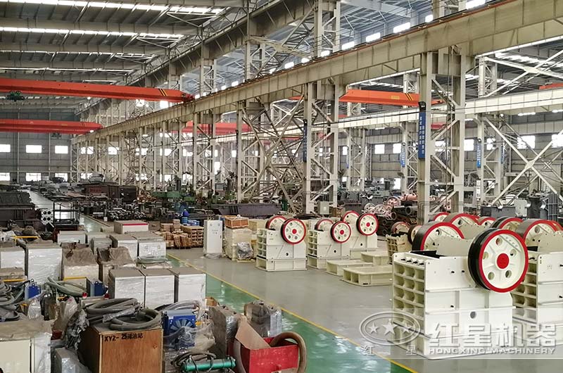 紅星大型設備生産車間