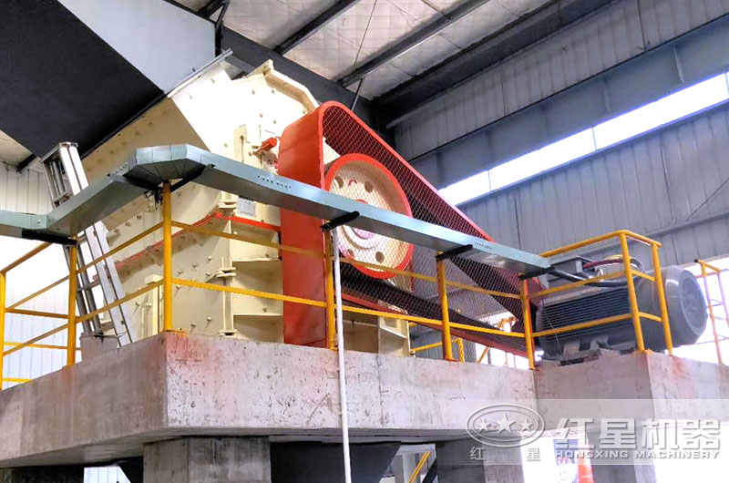 PXJ細碎制砂機作業圖